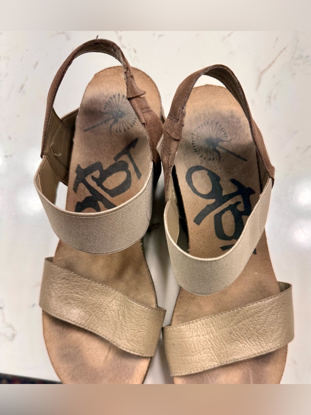 OTBT Women's Taupe Elastic Strap Sandals